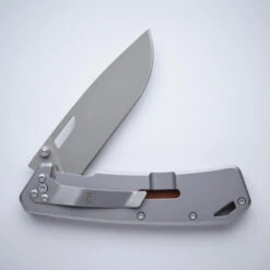 Couteau Chasse Pliant 8,5cm Grip V2 Kaki Axis 85 7 Couteau Chasse Pliant 8,5cm Grip V2 Kaki Axis 85 -Petromax Soldes Boutique couteau chasse pliant 85cm grip v2 kaki axis 85 1